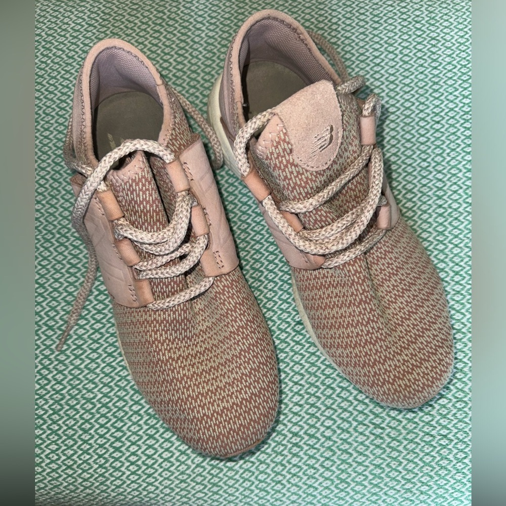 New Balance Foam Running Shoes, Women's Size 8.5